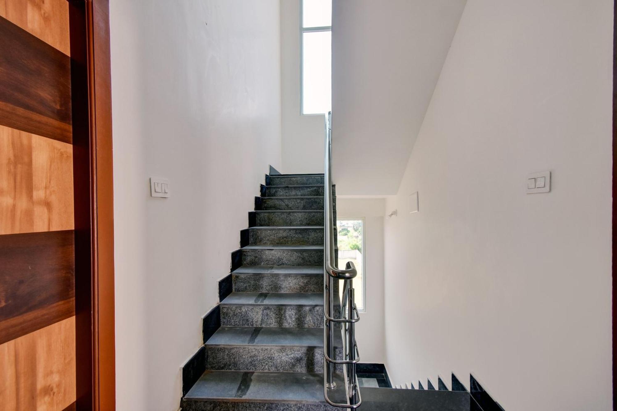 נלורה Oyo Home Msr Guest Inn Homestay מראה חיצוני תמונה