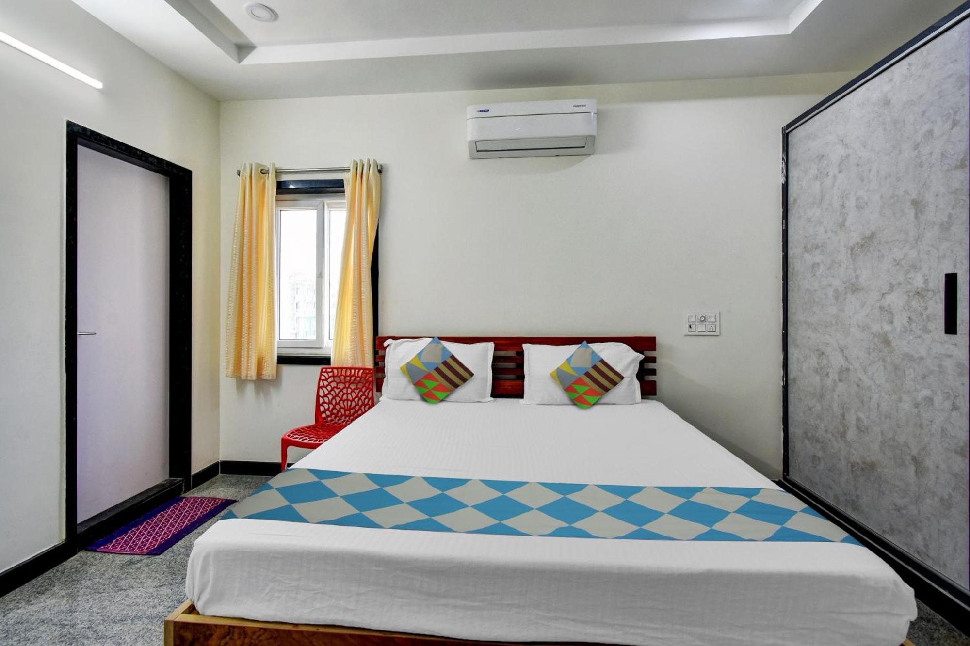 נלורה Oyo Home Msr Guest Inn Homestay מראה חיצוני תמונה